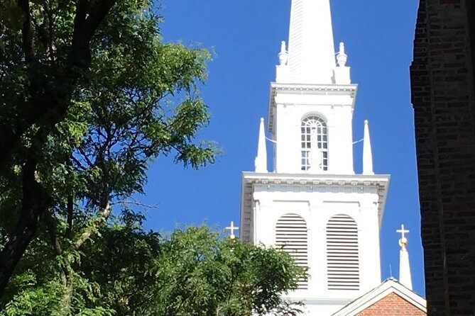 Tour-in-Four -- A Private four hour walking & driving city tour - Granary Burying Ground and the Paul Revere House legacy