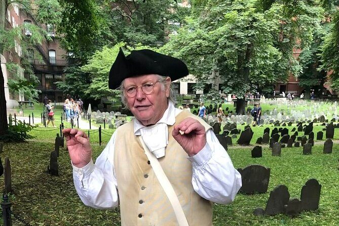 Walking Tour of Boston's Freedom Trail - The Freedom Trail Start: Getting Oriented from the First Minutes